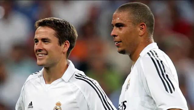 背后是无数 背后是无数